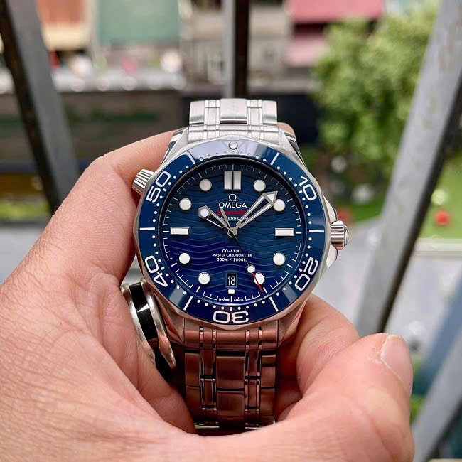 Đồng hồ đeo tay nam máy cơ thể thao cao cấp chống nước 0mega 007 size 41mm fullbox