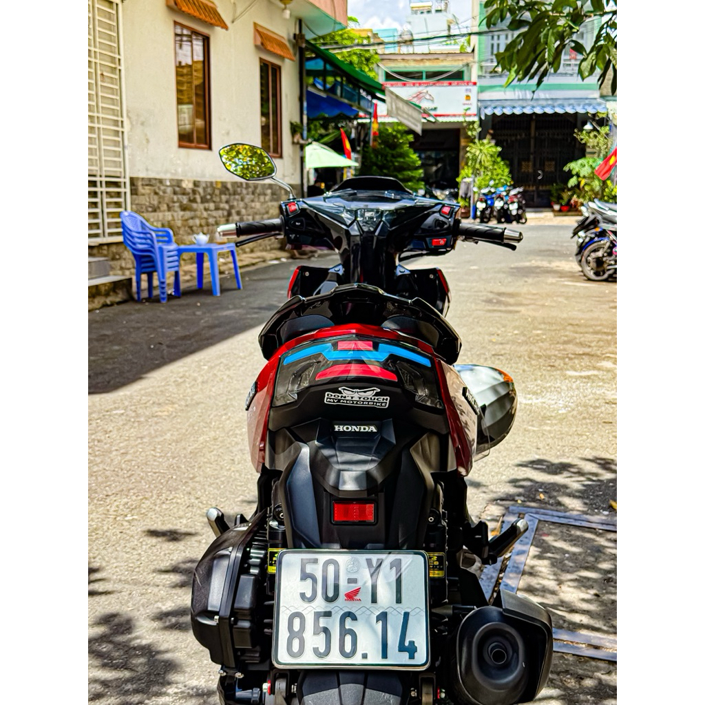 nguyên cụm đèn hậu Ab 2020>2025 làm sẵn led audi chỉ app gắn như zin