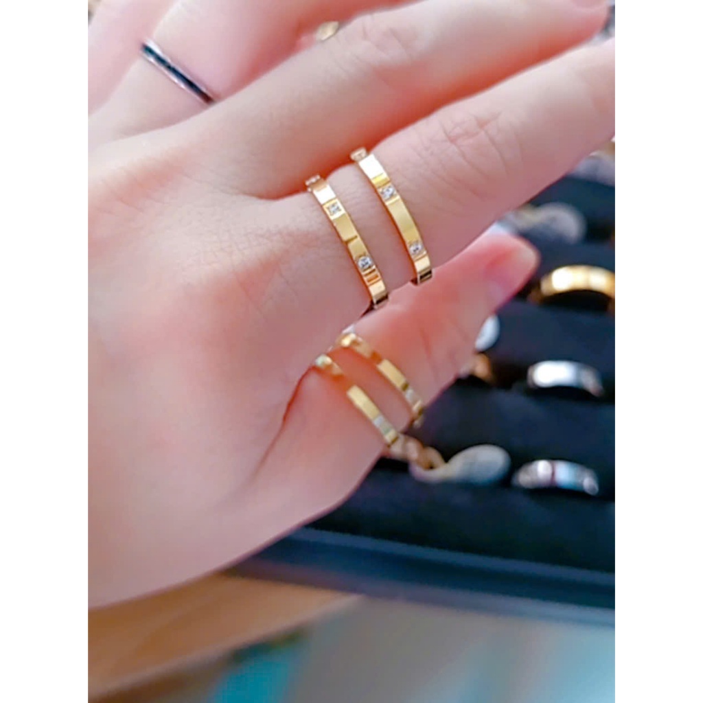 [Giá 1 chiếc] Nhẫn titan đính 3 đá