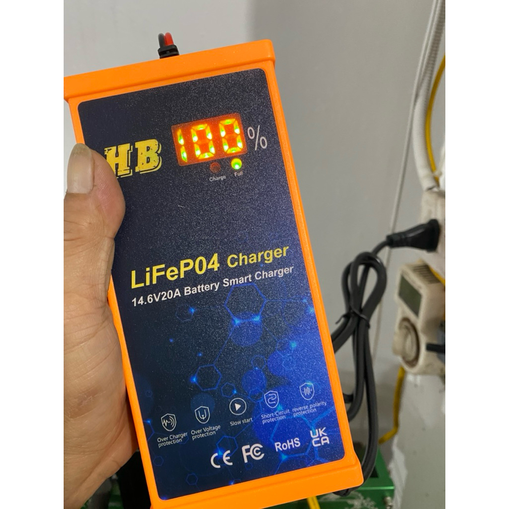 sạc 12v 20ah