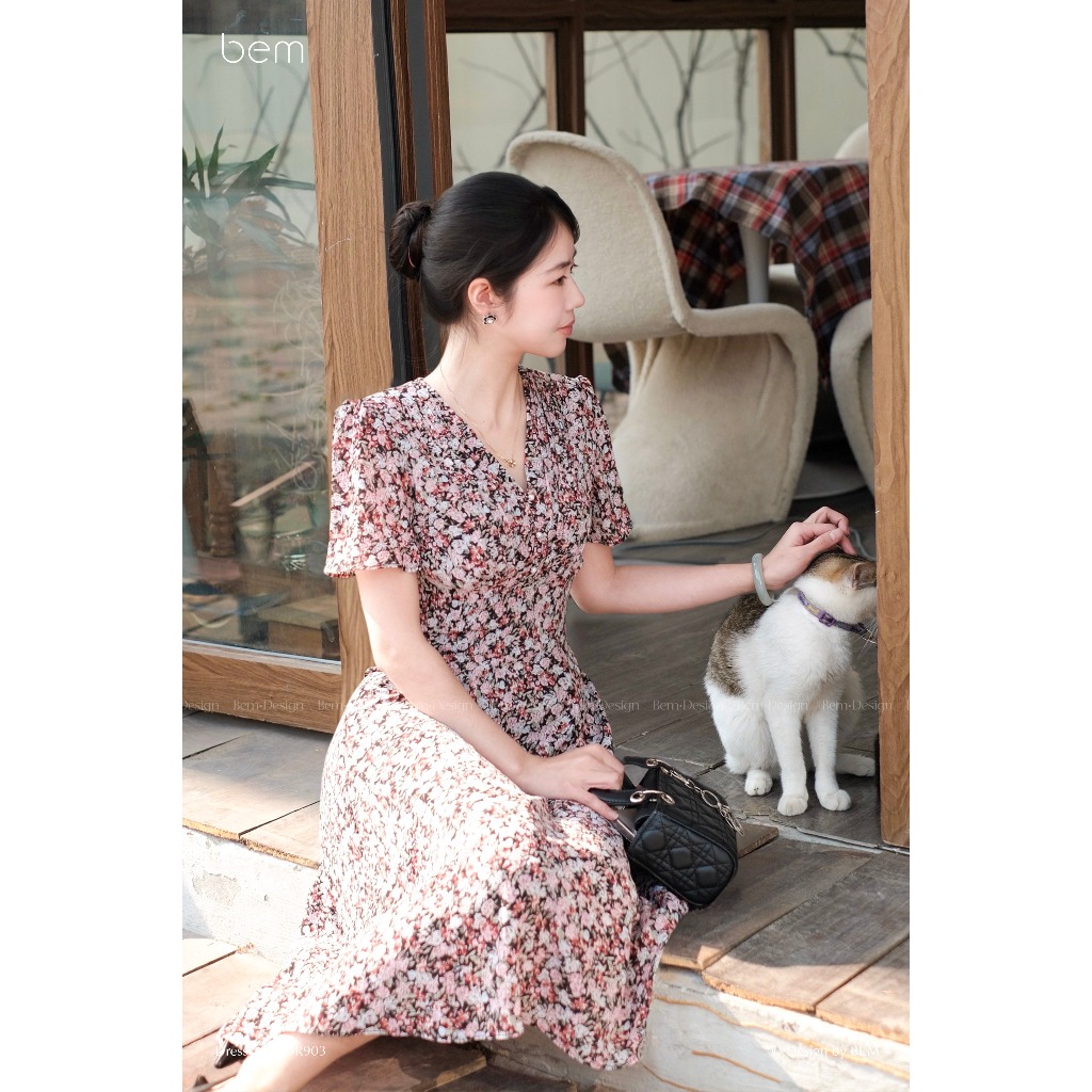 Đầm Hoa Nhí Cổ V Dáng Xòe Bem Design (DR903 - DR673)