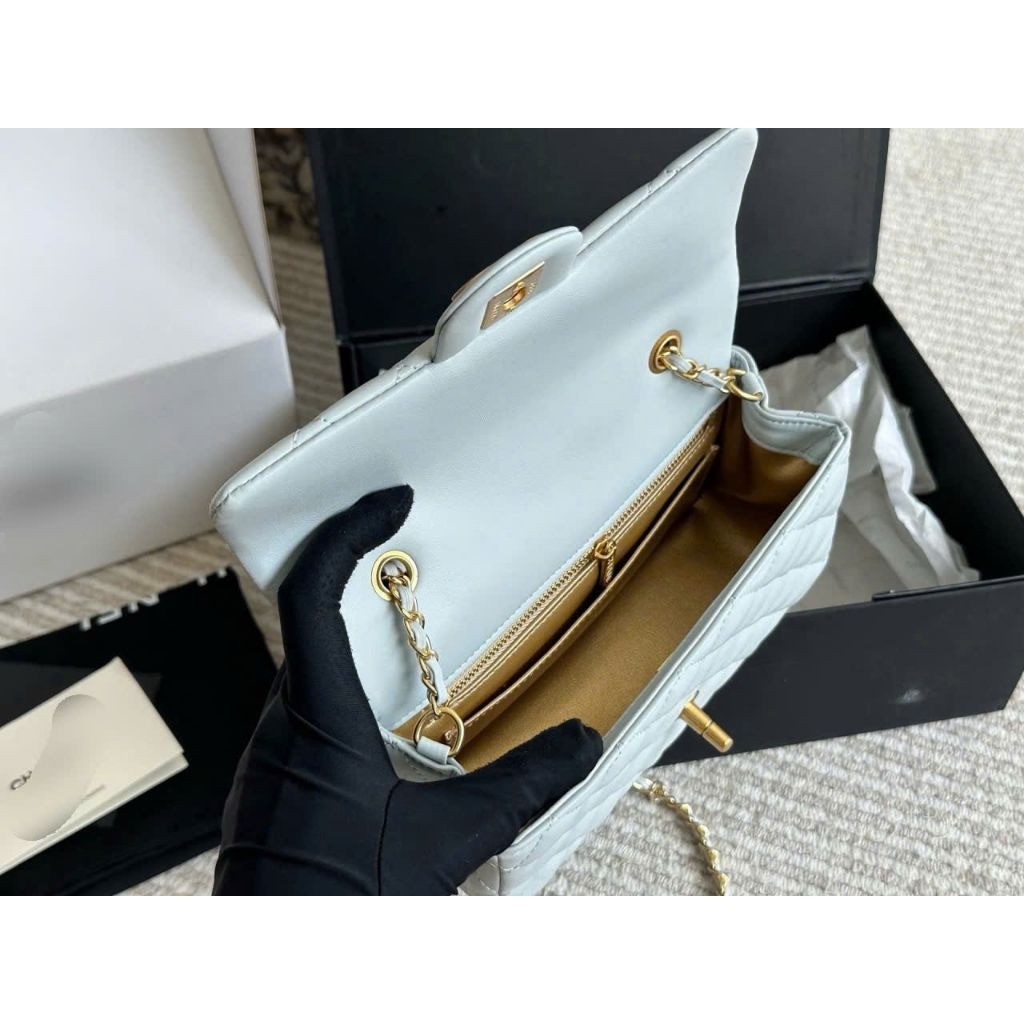 Túi xách cha neo cls charm ib shop gửi hình nhé