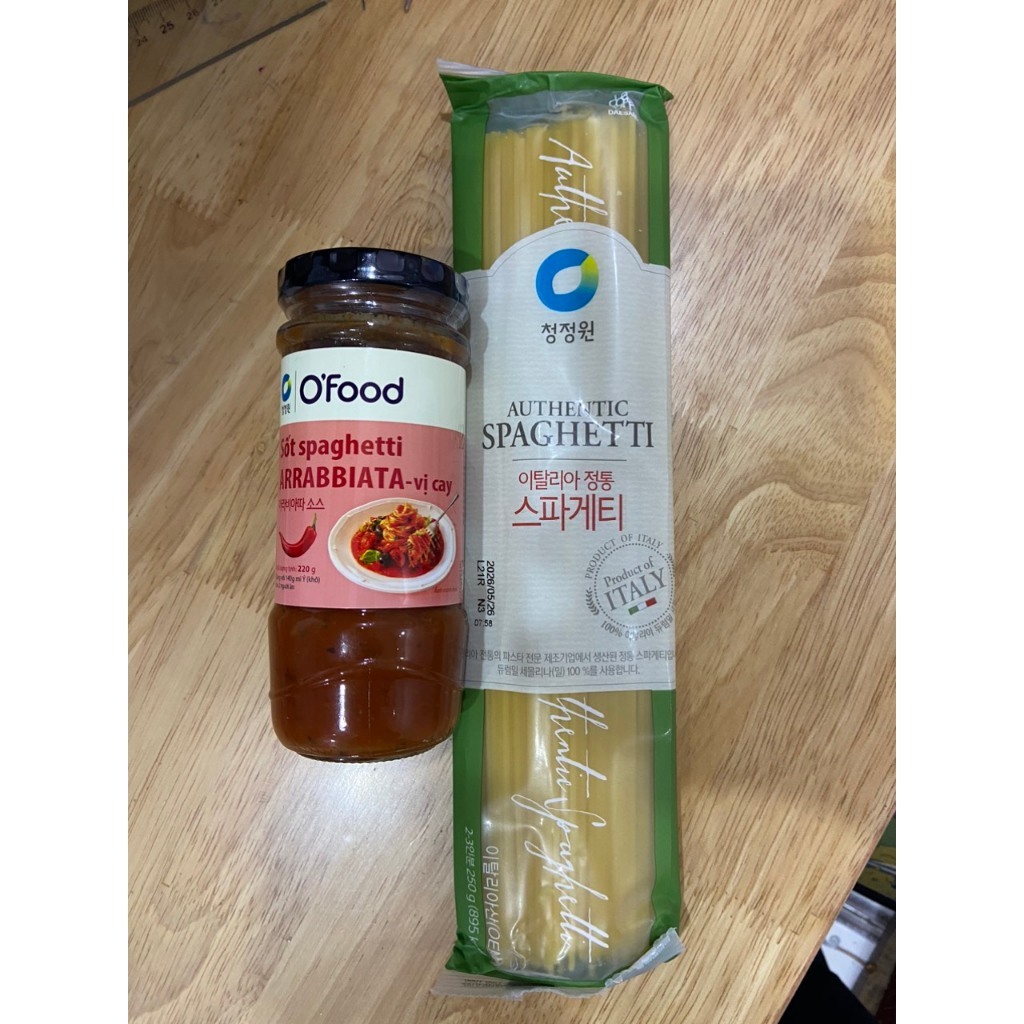 Combo Sốt spaghetti 220gr Nguyên bản + Mỳ ý Ofood 250g