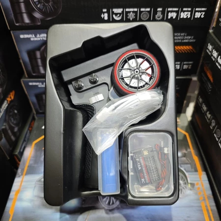 Tay cầm điều khiển Futaba 3PV, HotRC, RC6GS cũ đẹp, sóng xa, dễ sử dụng