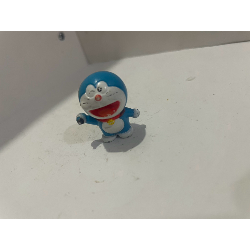 Tiệm đồ cũ - mô hình Doraemon mini - ảnh thật