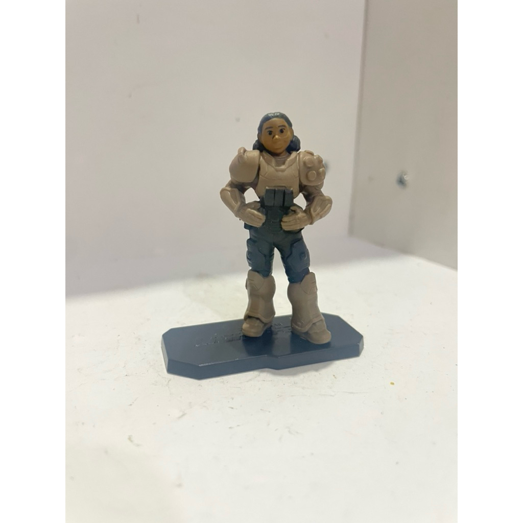 Tiệm đồ cũ - mô hình Izzy Hawthorne chính hãng - ảnh thật