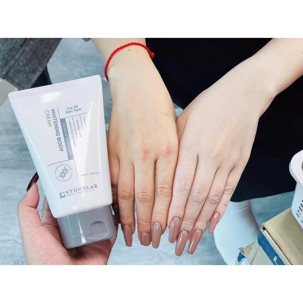 Kem nâng tone body và dưỡng trắng da body KyungLab Whitening Body Cream 250ml