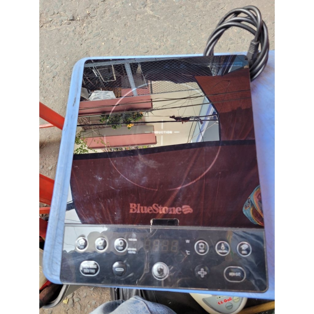 Bếp từ BlueStone ICB-6609 còn đẹp 😍. Hàng đã qua sử dụng, chính hãng nhập khẩu. Kiểu dáng sang trọng