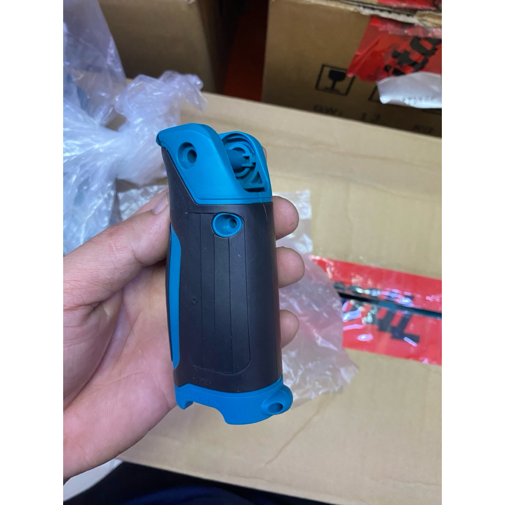 MAKITA   183E72-1    TAY CẦM/TD022D