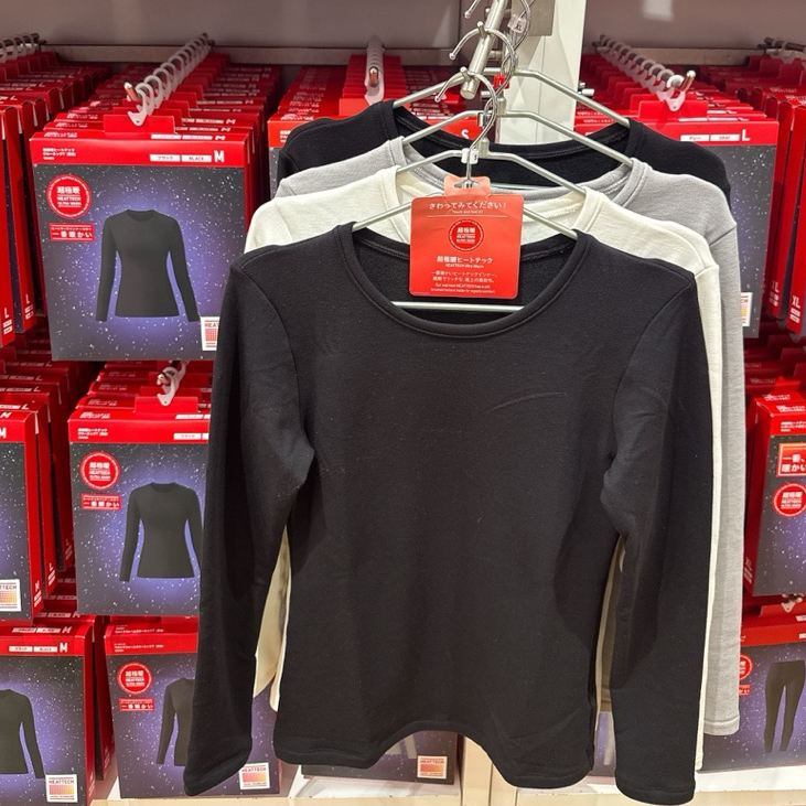 Uniql0 - Áo Heattech giữ nhiệt nữ Ultra Warm ( Auth tag Nhật )