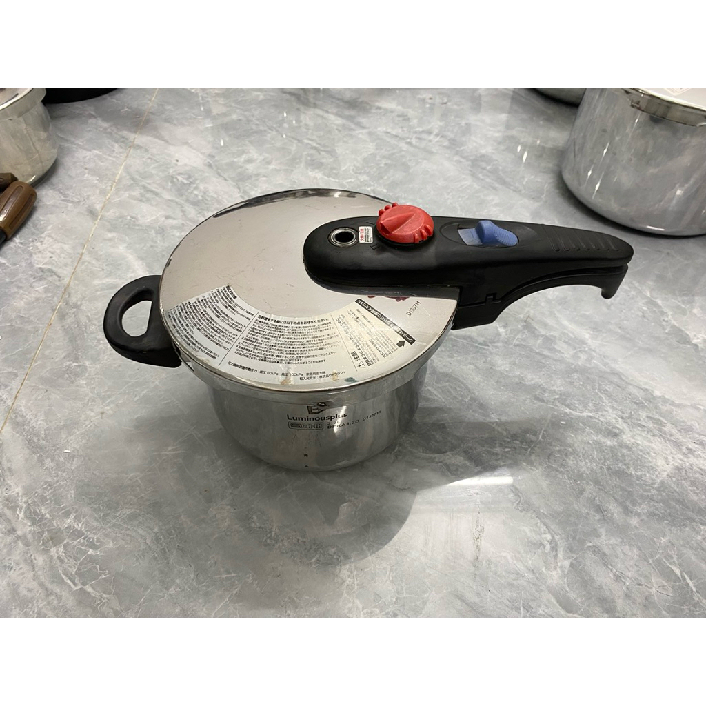 Nồi áp suất inox Cress nội địa Nhật 3,2L