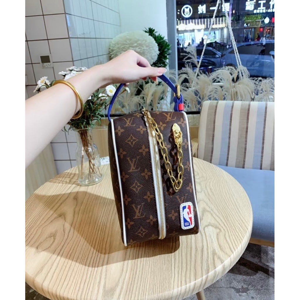 ✨ Hight Quality : Túi Cầm Tay Nba .Phối Dây Xích .Hàng bản cao cấp