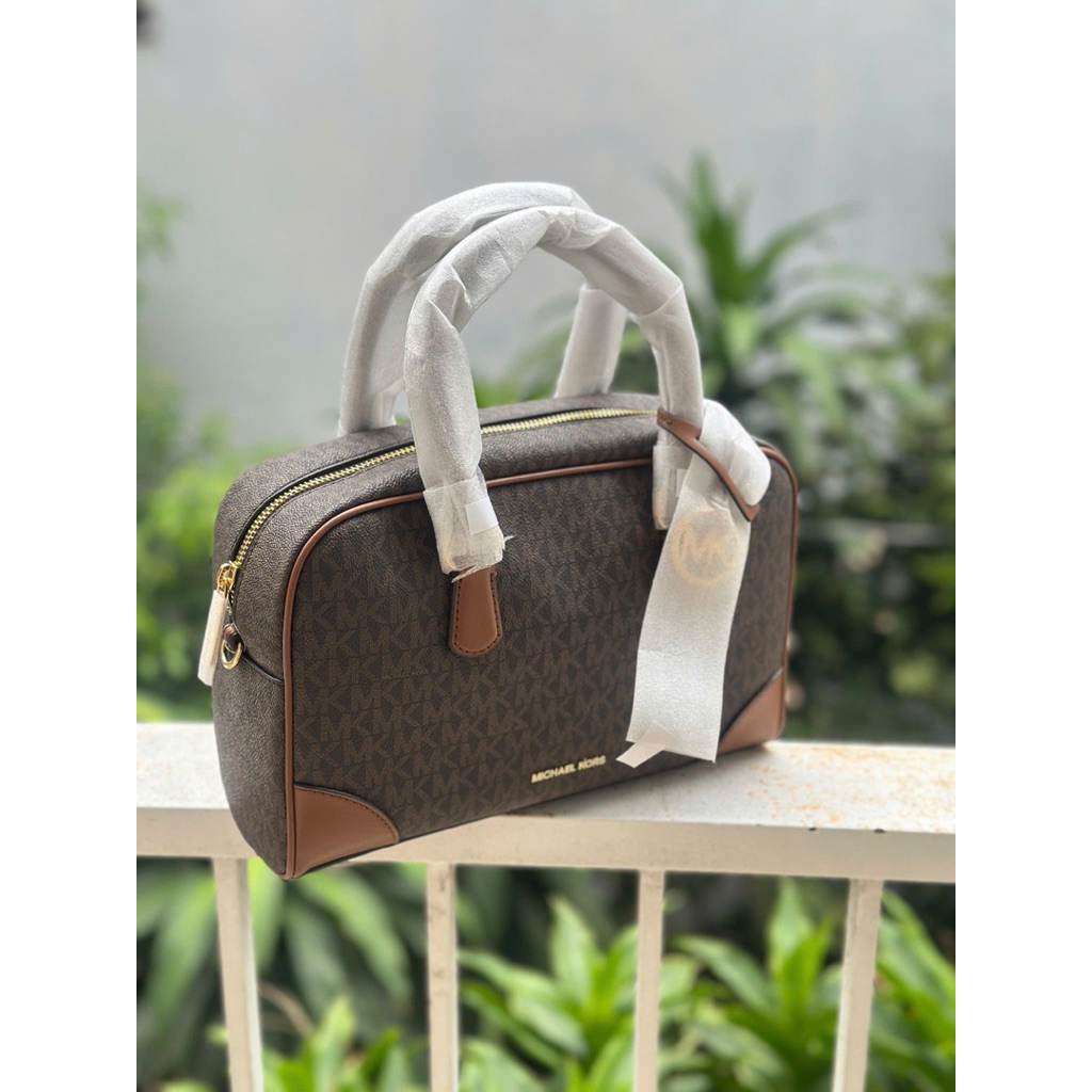 Túi micheal kors auth sale (2 màu : nâu logo, trắng logo)