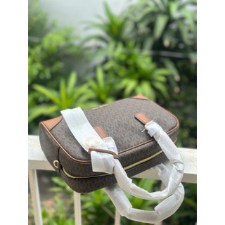 Túi micheal kors auth sale (2 màu : nâu logo, trắng logo)