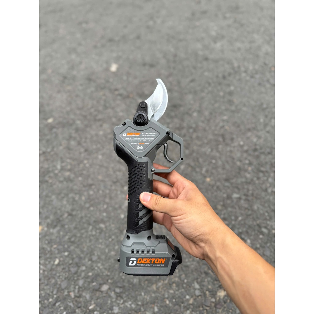 TỔNG HỢP KÉO CẮT CÀNH M21-MCC28BL M21-MCC28PRO M21-MCC28XPRO M21-MCC40PRO M21 M21- MCC40XPRO KHÔNG T