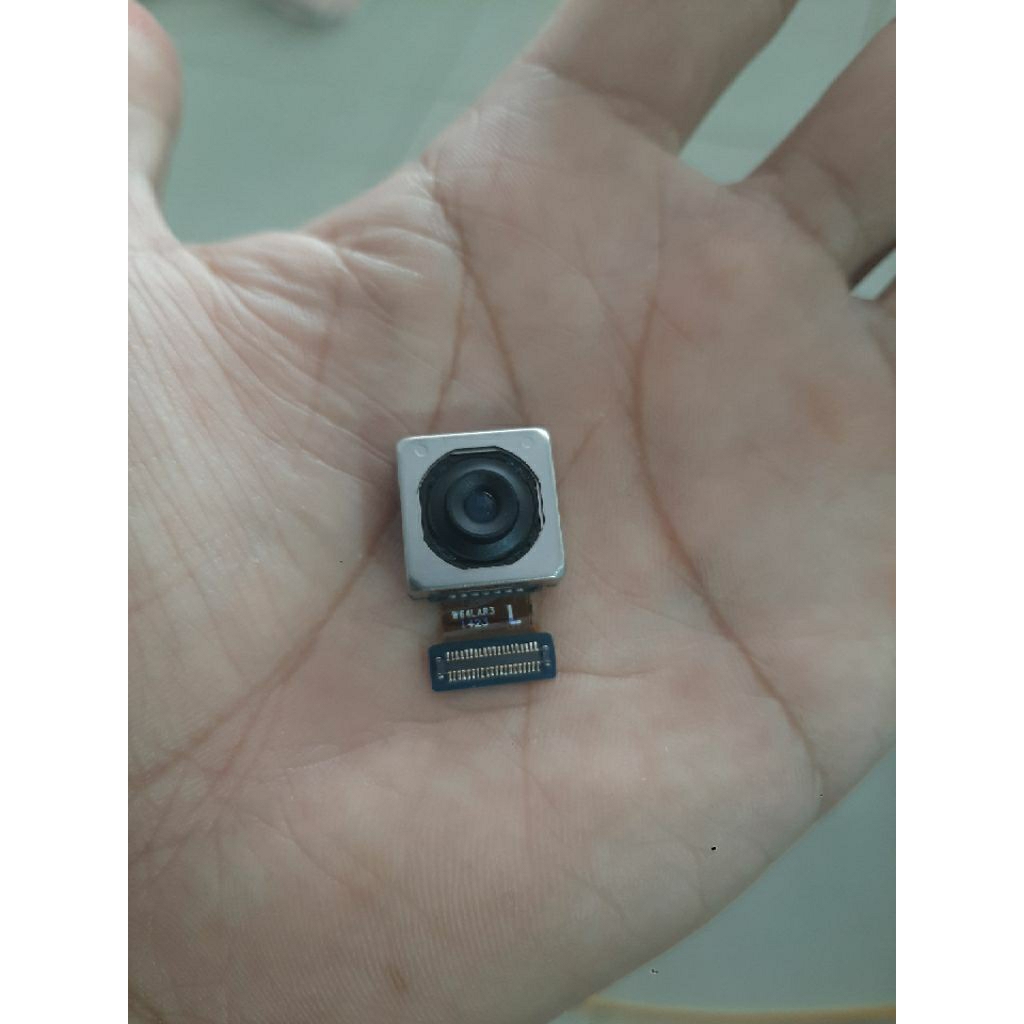 camera sau sam sung A72,A725 zin cũ bóc máy bị chấm đen vẫn sử dụng tốt