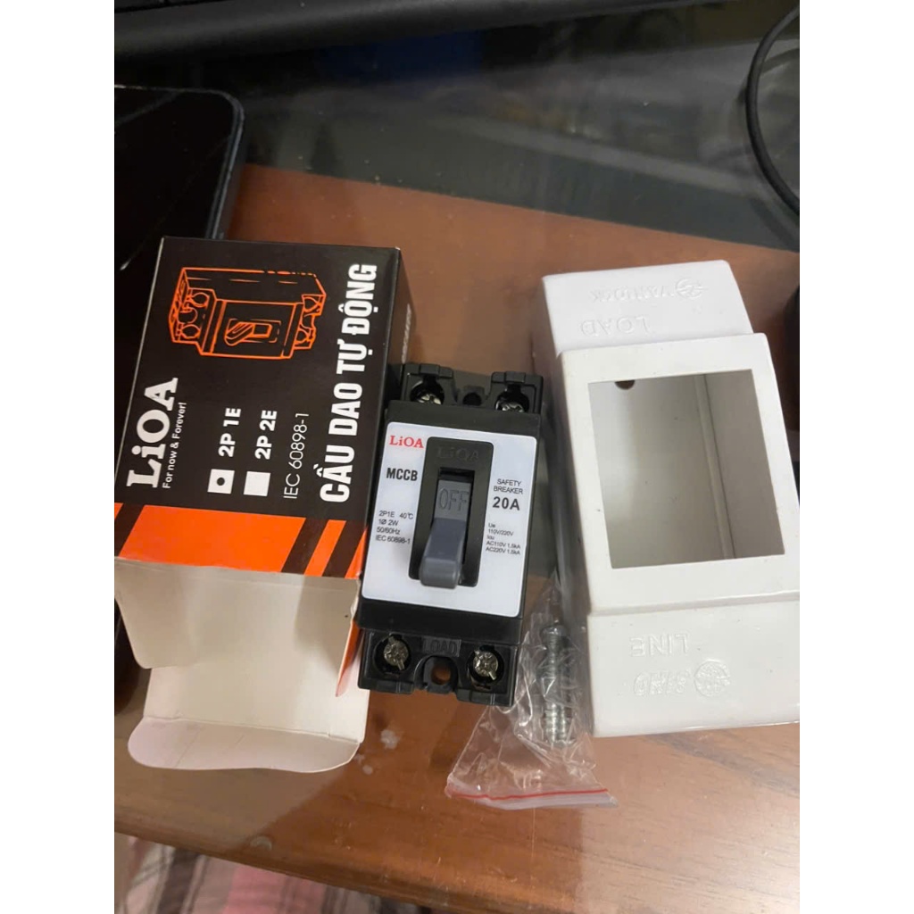 Atomat 20A cho bếp từ