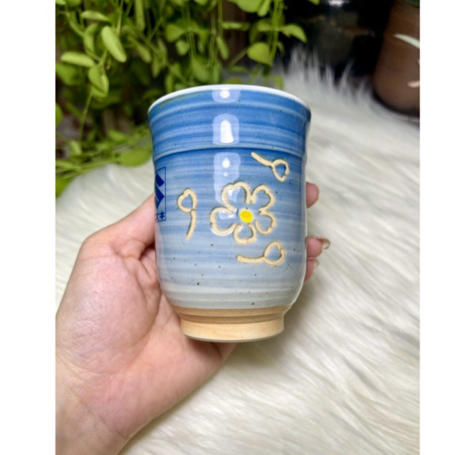 HANA HOUSE-Ly Gốm Nhật Men Lam Vẽ Hoa Nổi Thủ Công | Cốc Uống Trà/Cà Phê Dáng Cao, Men Bóng Đẹp