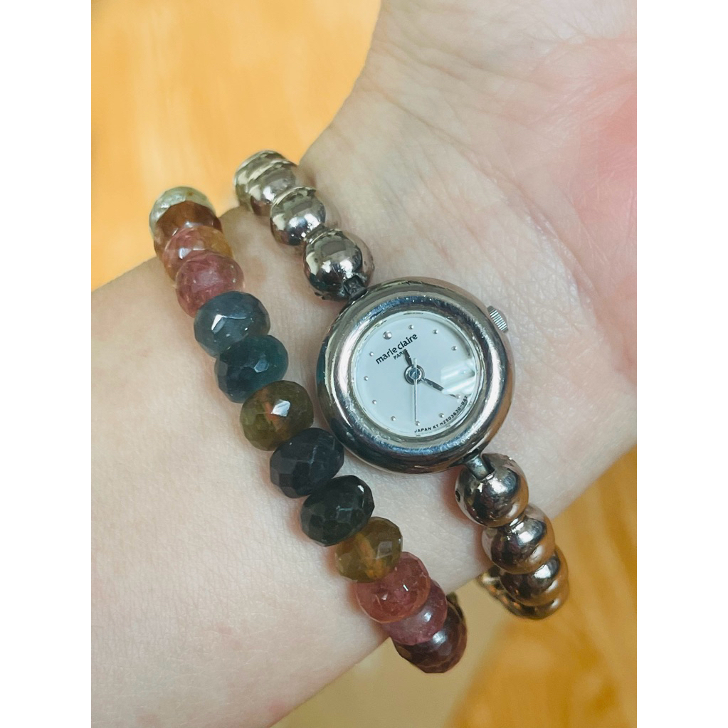 Đồng hồ Marie Claire Pháp dáng lắc bi siêu xinh.