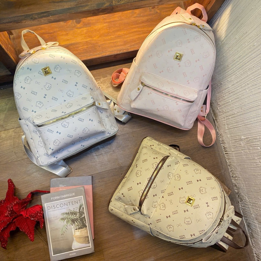 Balo Kitty Cow NL chất da PU hoạ tiết dễ thương đủ 2 size 40 và 30 phù hợp đi học , đi chơi