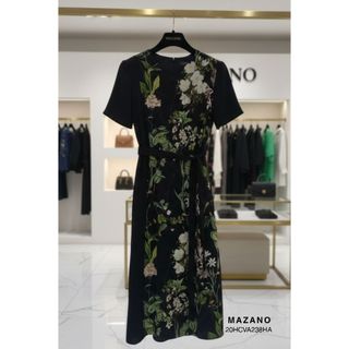 Đầm suông họa tiết hoa thắt đai nữ Mazano