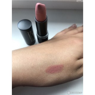 Son siêu lỳ Catrice Ultimate Matt Lipstick (1)