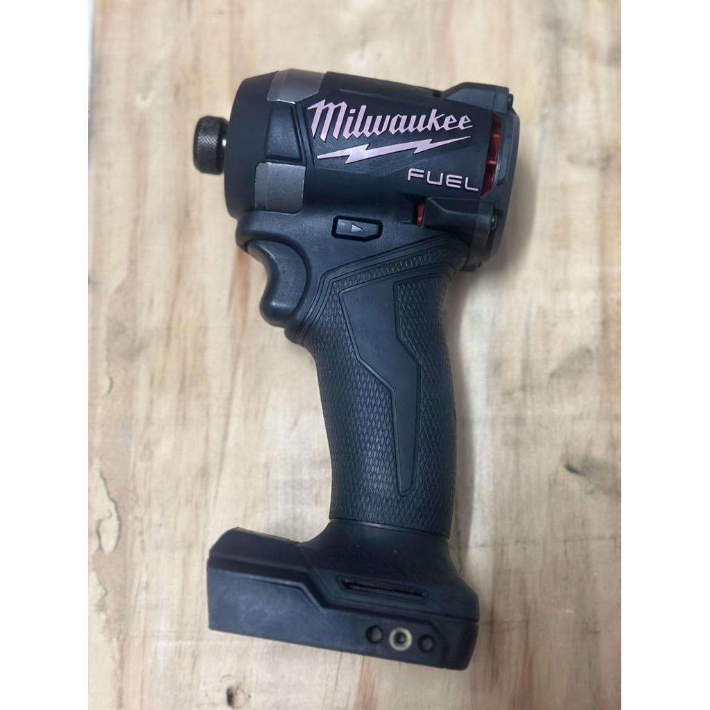 Chuyên vít luớt USA milwaukee 2953 ( FiD3)