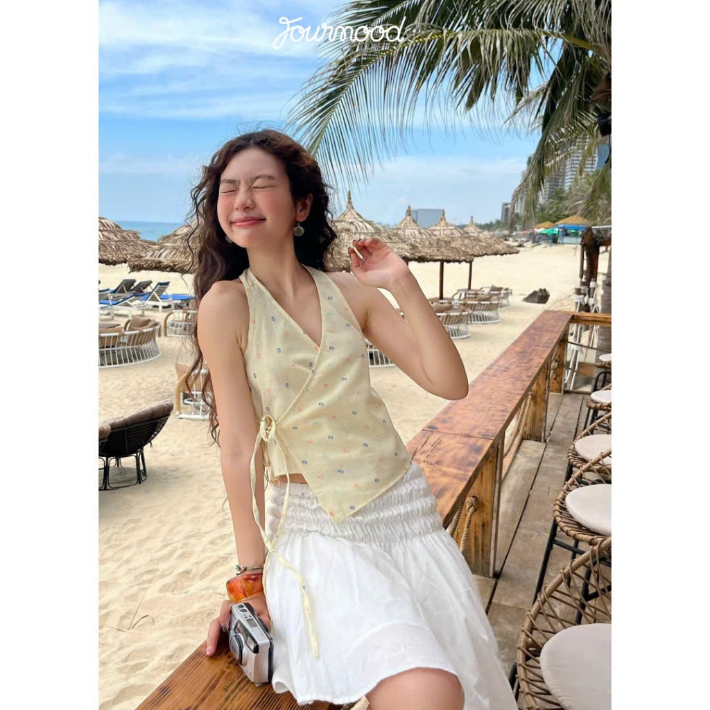 TDT4 - Áo Cổ Yếm Thêu Nhẹ, Cột Dây Eo Tôn Dáng Màu Vàng Xanh Size S/M Hot Trend Hè 2025 PILA TOP