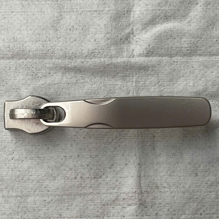 Cặp đầu kéo dùng cho dây kéo răng đôi số 8 (trơn), khoá âm hay khoá nổi đều dùng được, dùng cho vali