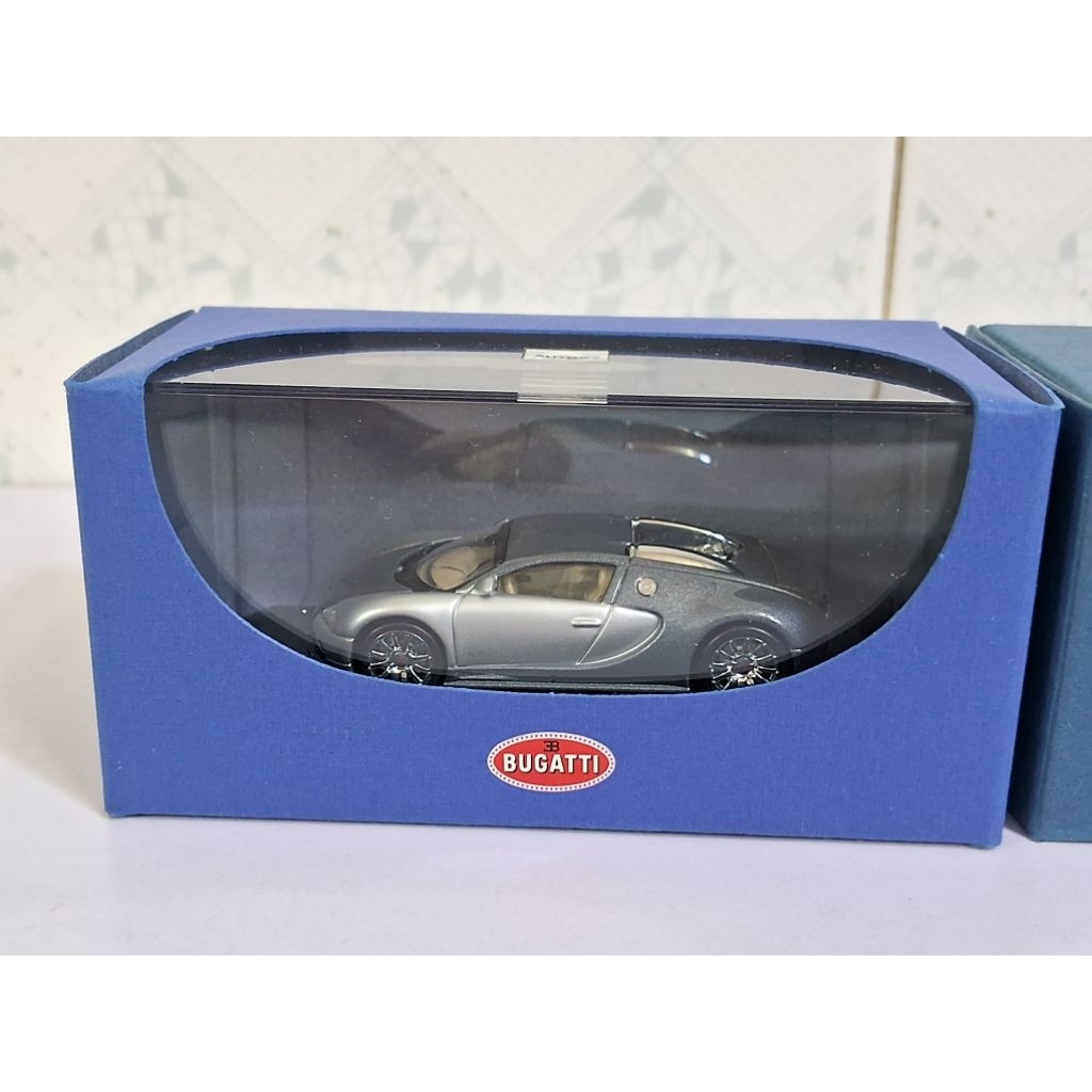 AUTOART 1/64 - BUGATTI VEYRON MÀU XÁM - BẠC