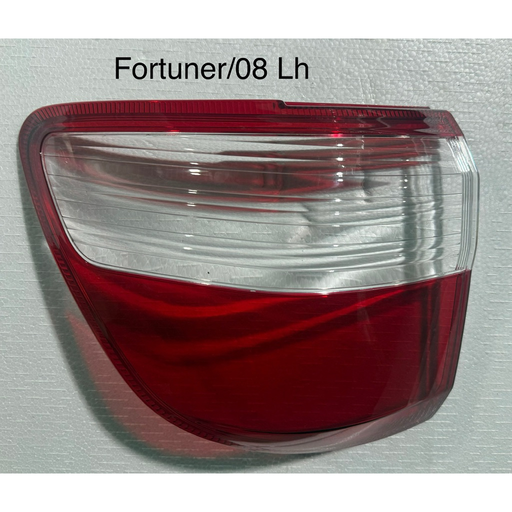 Nắp đèn hậu xe Fortuner 2008-2010