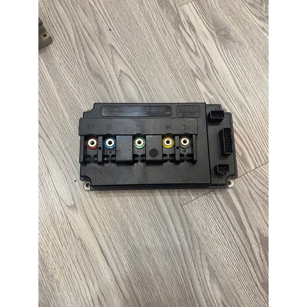 IC VOTOL 70S – kèm dây giắc – dùng cho xe điện