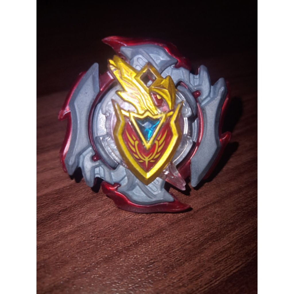 Con quay Beyblade Z Achilles chính hãng (đã qua sử dụng)