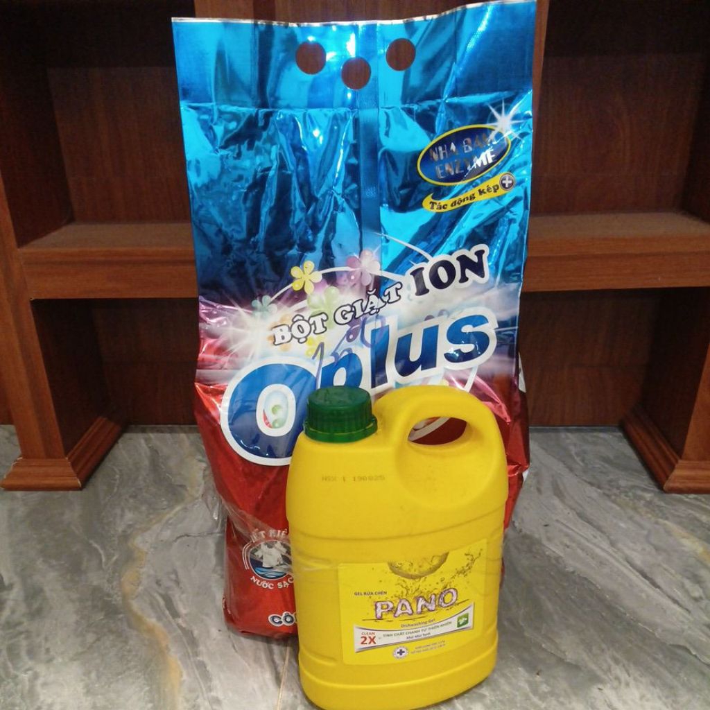 bột giặt oplus 5.5kg tặng can nước rửa chén.
