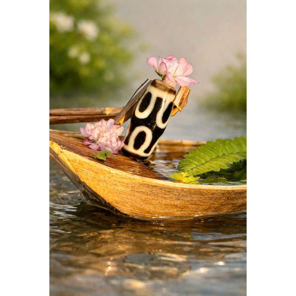 DZI 8 MẮT CÁNH SEN motif ít gặp