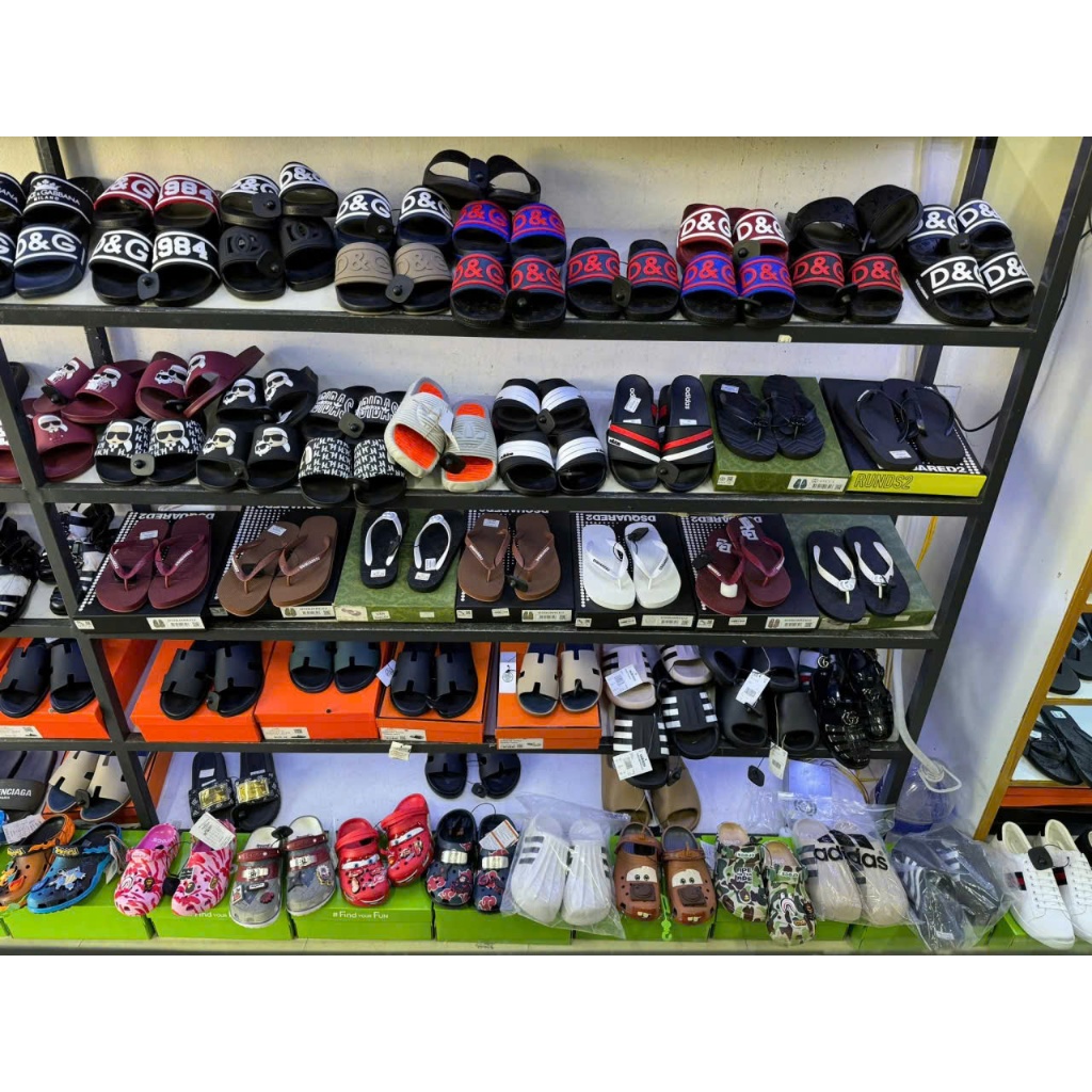 [THANH LÝ- ĐƯỢC KIỂM TRA] Dép nam hàng chất lượng bán shop giá 150-200k giờ xả hết nghỉ shop mẫu nhặt ngẫu nhiên được kt