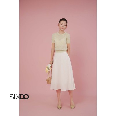 Chân váy midi trắng dáng xòe SIXDO (White Woven Flared Skirt)