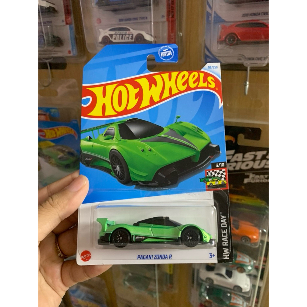 Xe Mô Hình Hot Wheels PAGANI ZONDA R Xanh