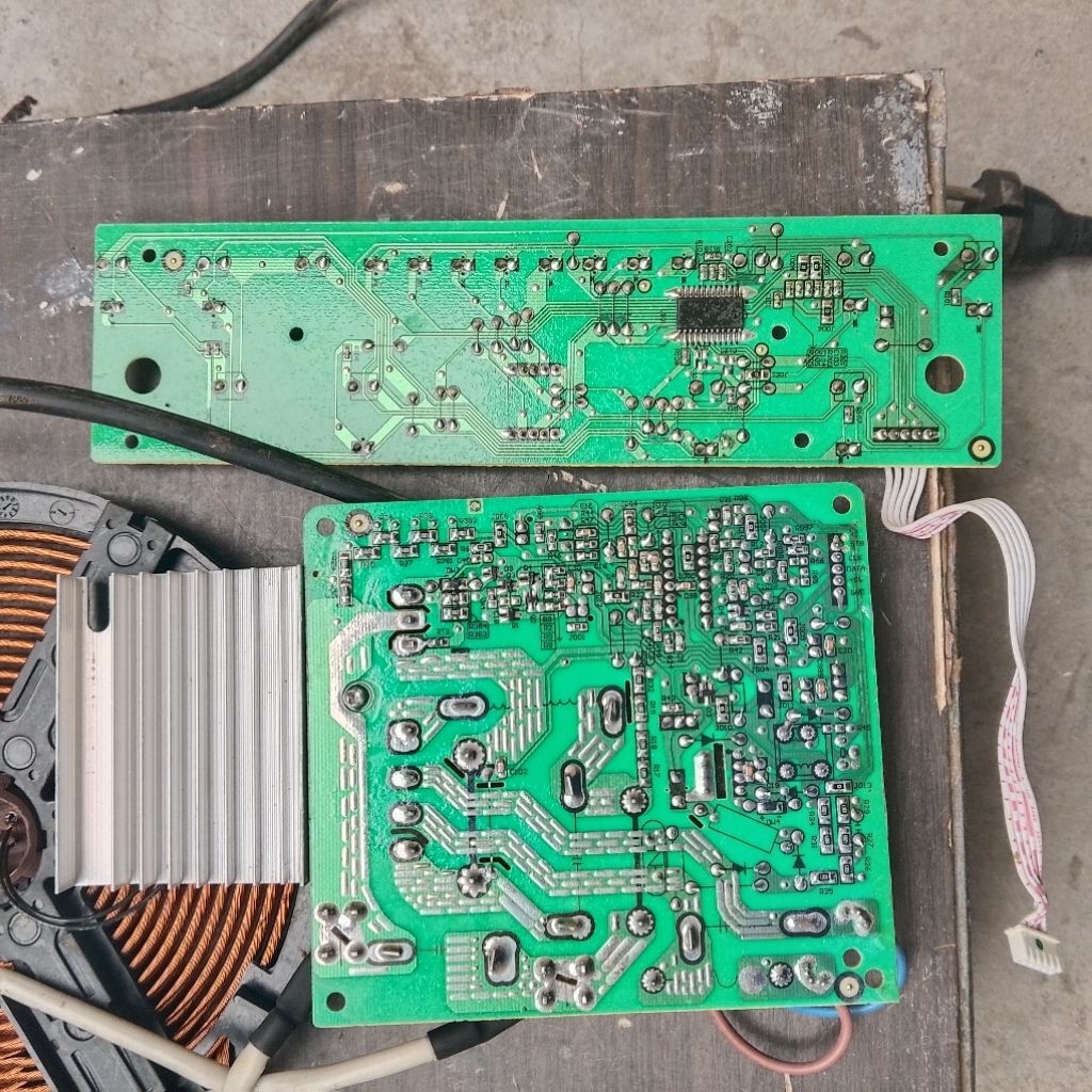 Media Bộ Bo Mạch Bếp Từ Mi-b2015de 2000W Tháo Máy Chất Lượng Cao