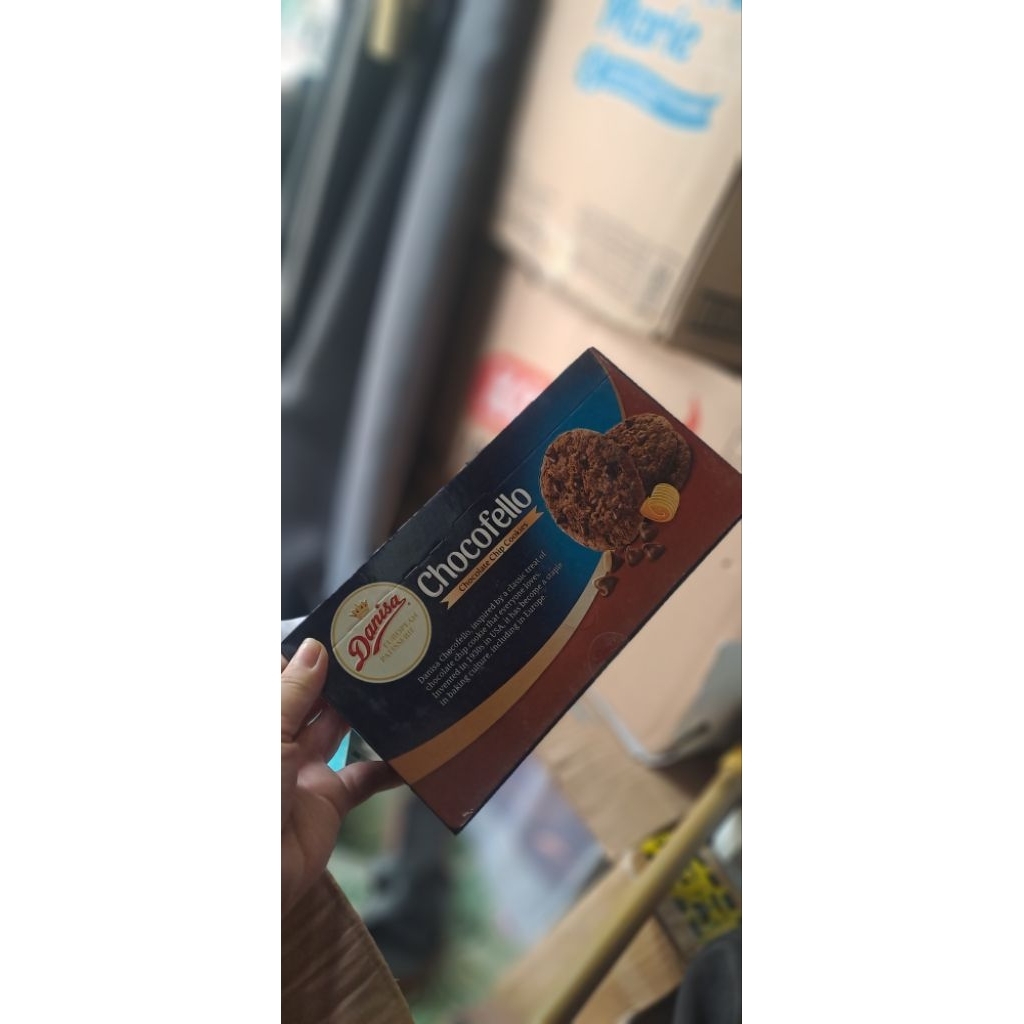 Danisa chocofello hộp giấy có gói nhỏ tiện lợi bên trong