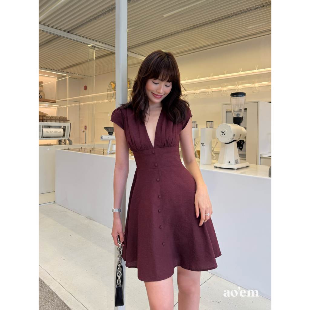 AO'EM STUDIOS | DREAMER DRESS - Đầm nữ cổ V ôm eo tay ngắn chữ A