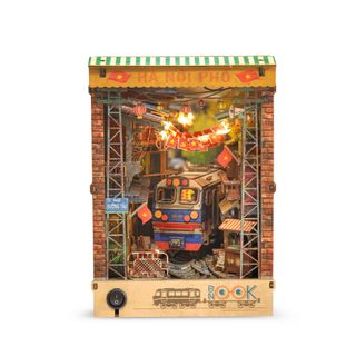 Combo Book Nook Đường Tàu Hà Nội & Hội An DIY 3D Có Đèn LED Trang Trí Kệ Sách | Tặng 1 Old Bookstore
