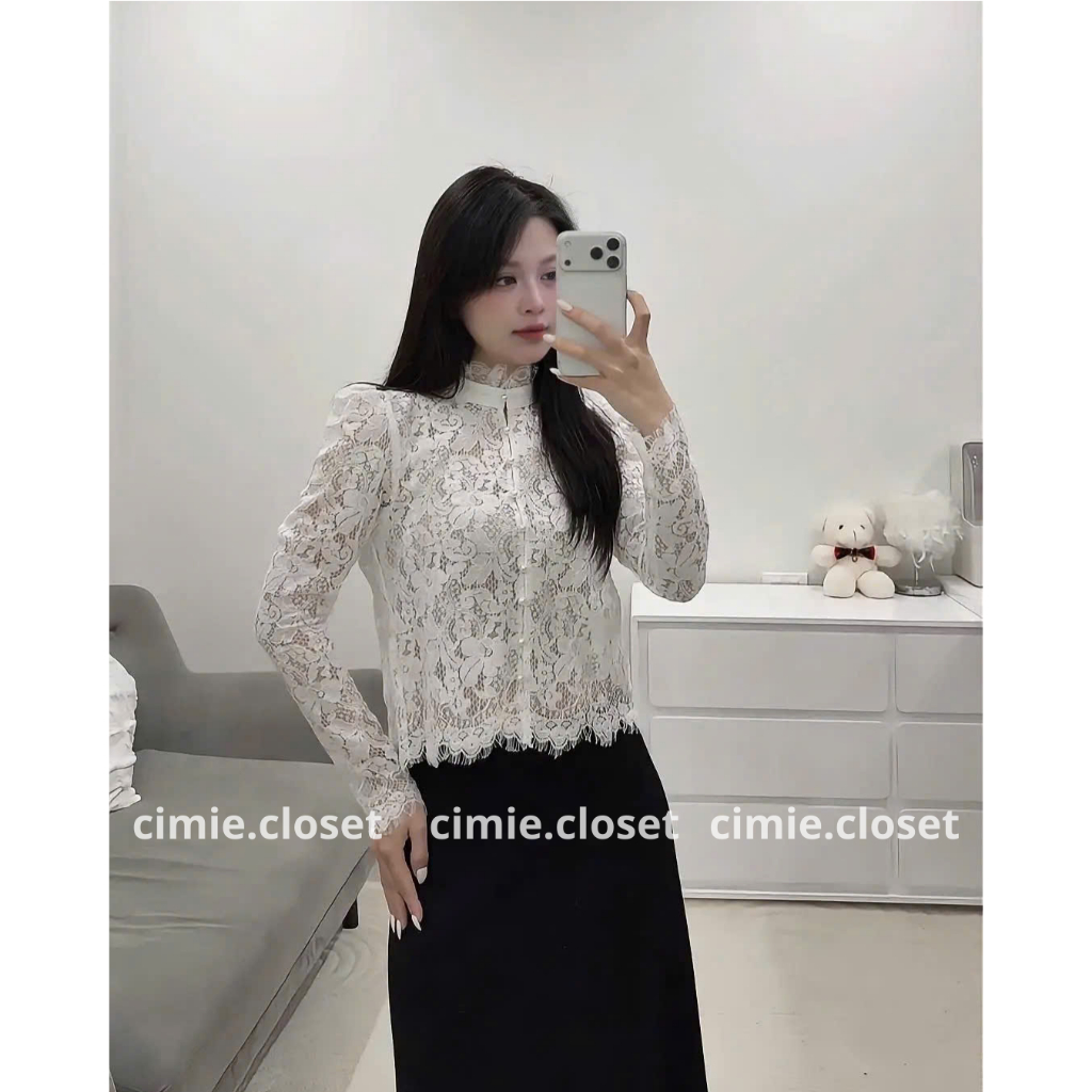 Áo ren cổ tròn đính cúc ngọc tay dài áo tiểu thư dễ mix đồ đi chơi đi tiệc by Cimie Closet