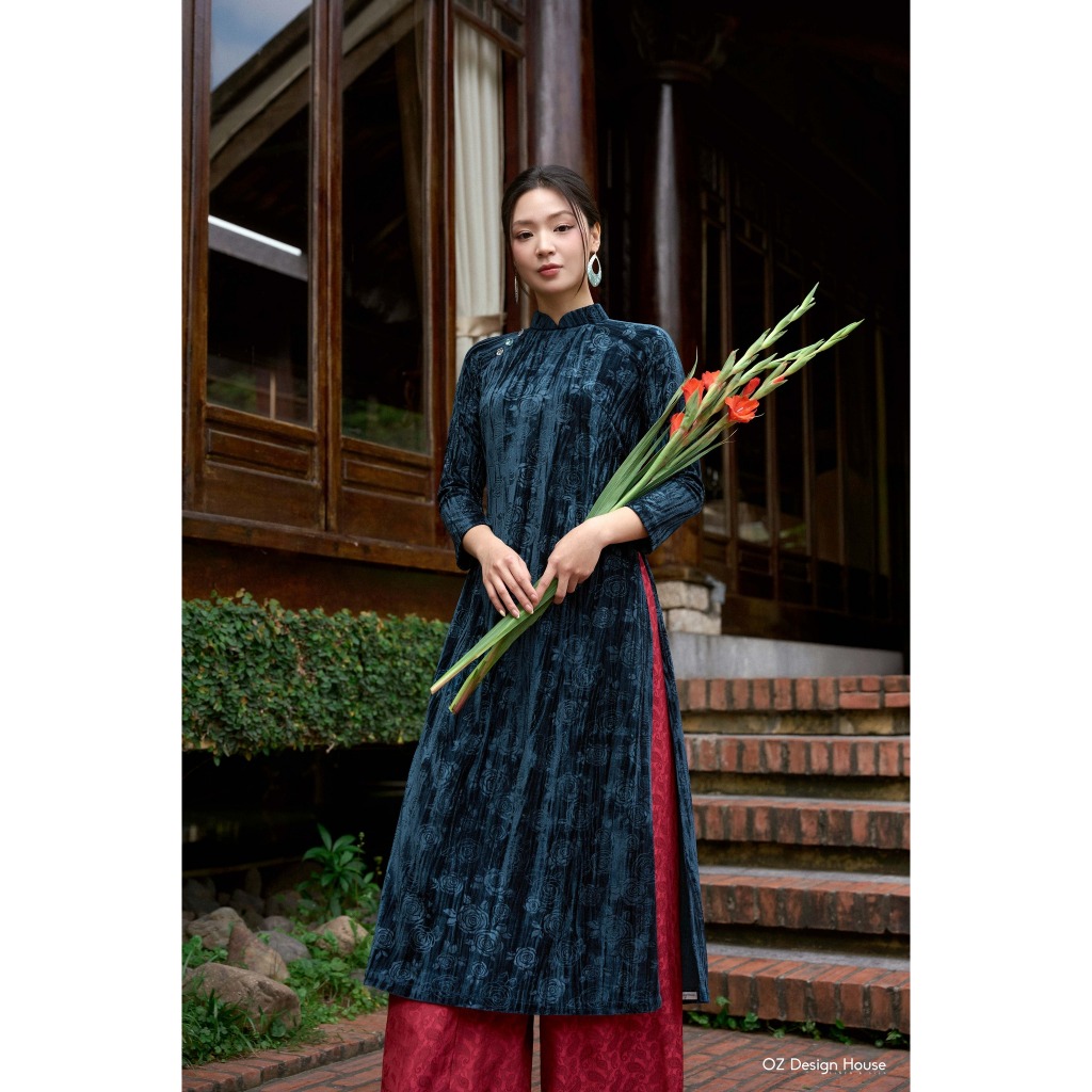 [Không kèm quần, phụ kiện] Áo dài OZ Design House AD49116SPR26 nhung chun cổ tàu màu xanh lam
