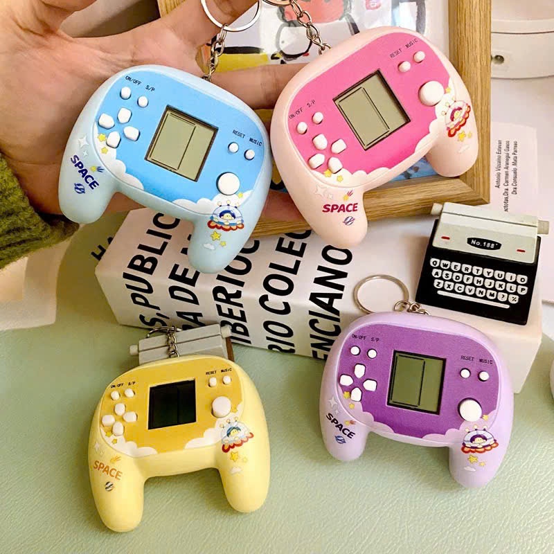 Tay cầm Mini cầm tay Máy chơi game Video Tetris Game Cổ điển Quà tặng đồ chơi hoài cổ / Croissant 12.3 N28