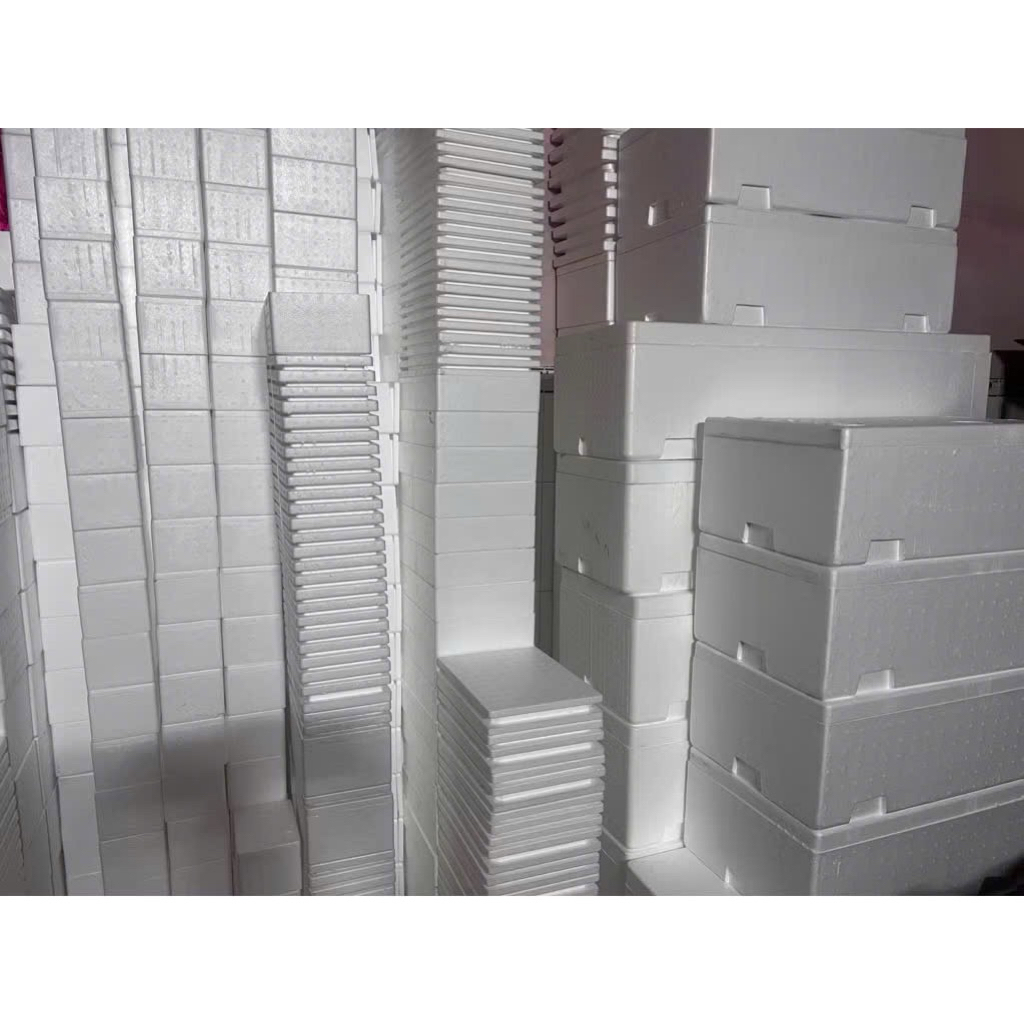 Thùng Xốp Giữ Nhiệt NP9 Dài 31,2cm x Rộng 22,2cm x Cao 24,2cm