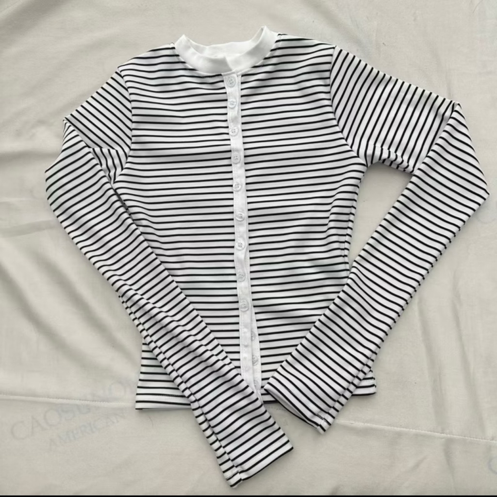 CRUSHIE DEROSE LONGSLEVES - Áo Thun Tay Dài Có Thể Mang Cardigan Khoác Ngoài Nút Thiệt Thun Trơn Mịn