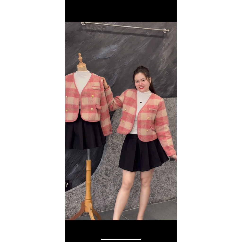 662 BIGSSIZE Áo khoác dạ lông kẻ hồng nữ dài tay cổ V cao cấp