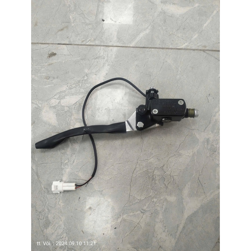 xe yadea củ phanh, tổng phanh trên xe điện yadea odora,s,s1,orla,oris