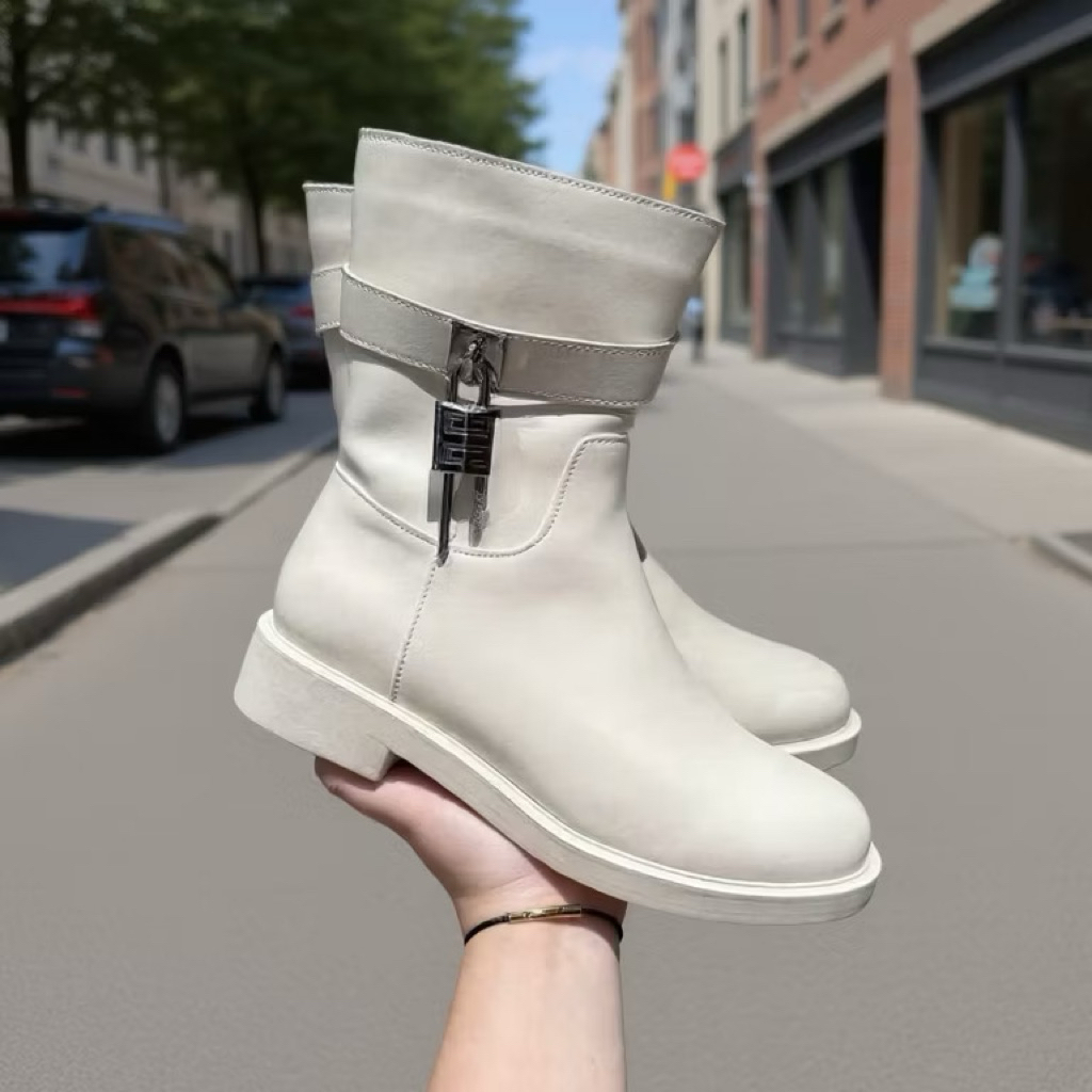 {Sẵn QC fullbox} Booot Nữ da mềm đế thấp đai ổ khóa Boot ổ khóa cạnh đế thấp dễ đi 688-1